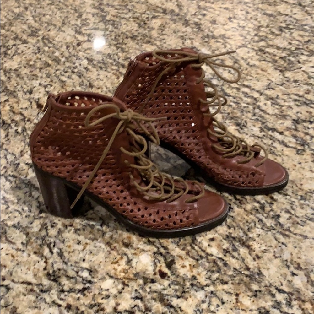 Lace Up Platform Shoes